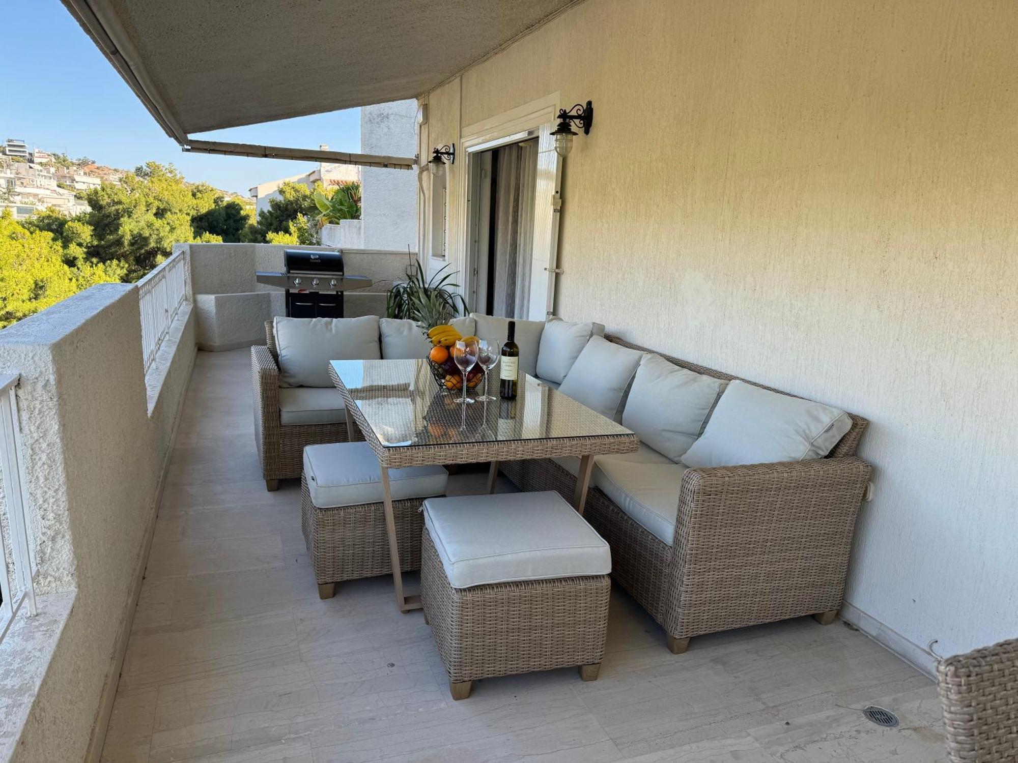 Appartamento Vouliagmeni Seaside Escape Atene Esterno foto